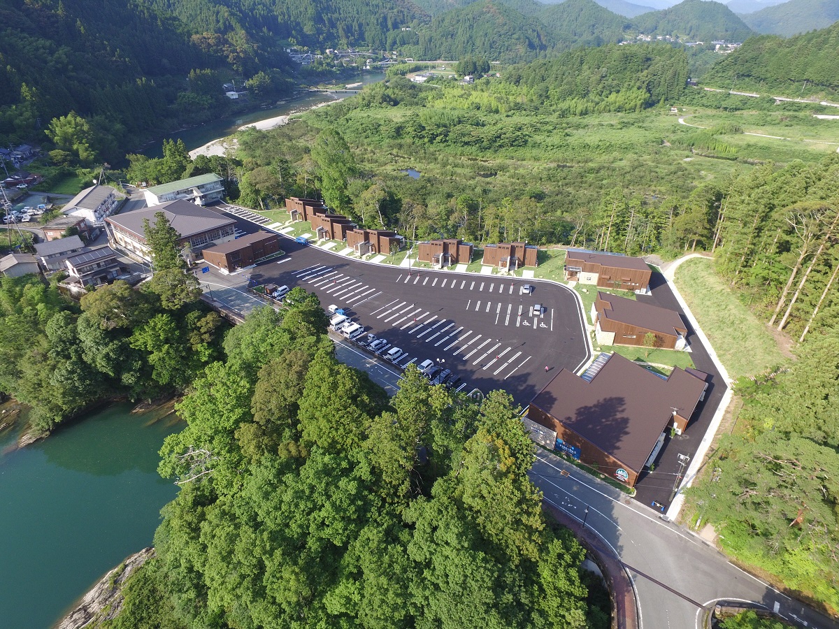 施設全景